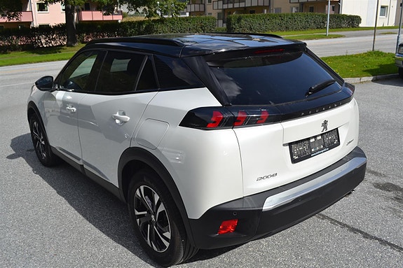 Peugeot 2008 4 of 18