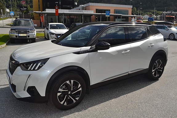 Peugeot 2008 5 of 18
