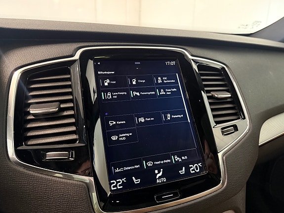 Volvo XC90 23 of 26