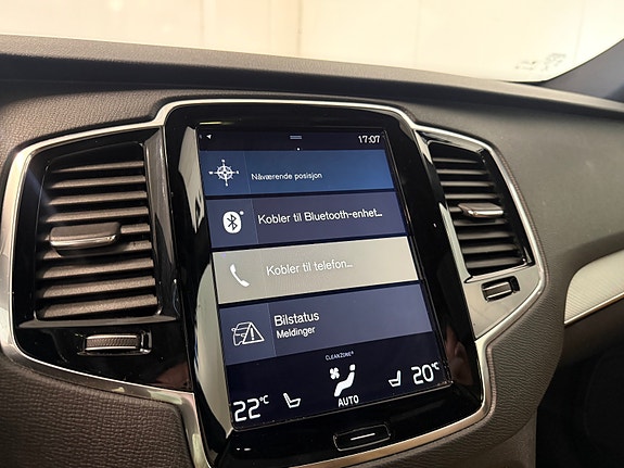 Volvo XC90 22 of 26