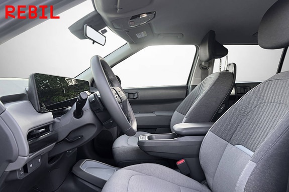 Kia EV3 7 of 21