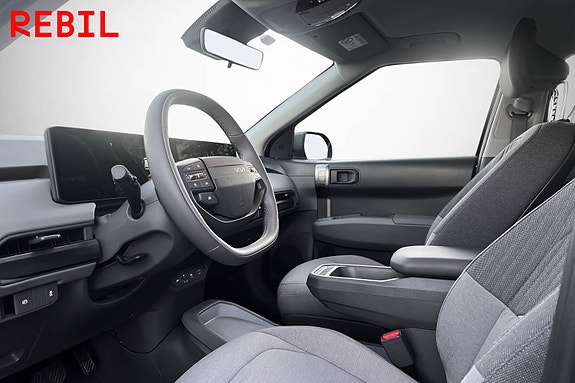 Kia EV3 8 of 21