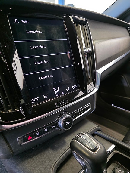 Volvo V90 Cross Country 11 of 27