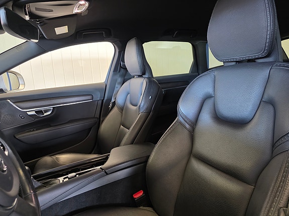 Volvo V90 Cross Country 9 of 27