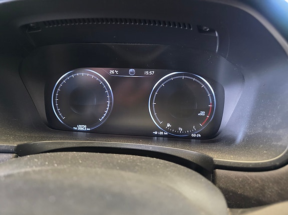 Volvo V90 Cross Country 13 of 27