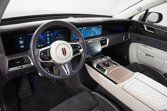 Hongqi E-HS9 13 of 30