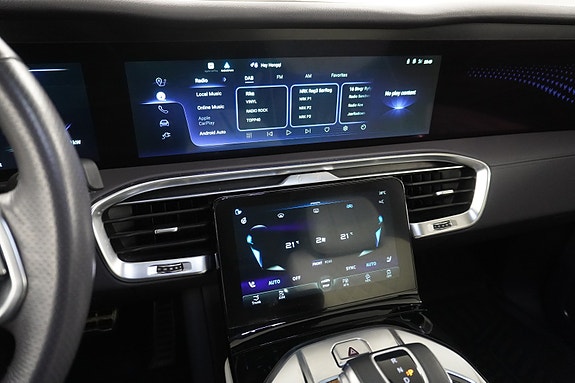 Hongqi E-HS9 16 of 30