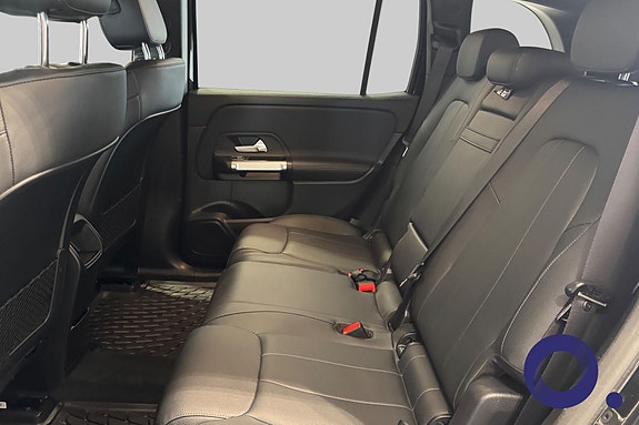 Mercedes-Benz EQB250 13 of 17