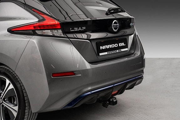 Nissan Leaf 6 of 23