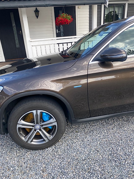 Mercedes-Benz GLC350 e 4 of 22