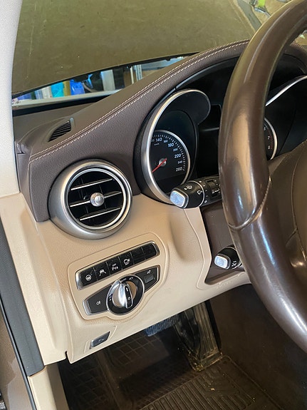 Mercedes-Benz GLC350 e 14 of 22