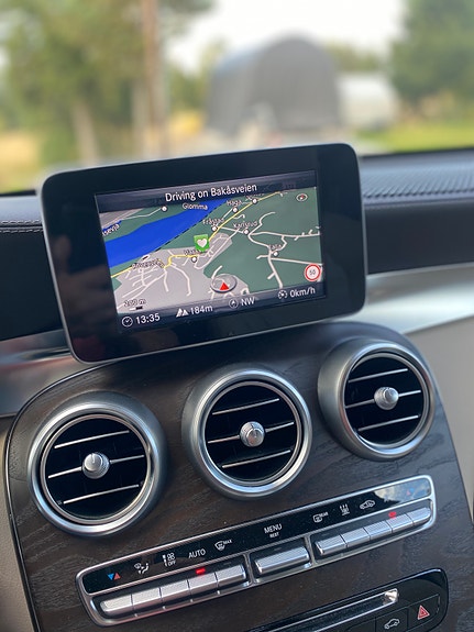 Mercedes-Benz GLC350 e 20 of 22