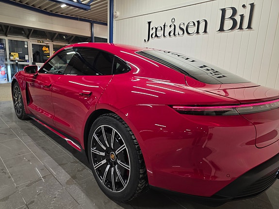 Porsche Taycan 4 of 25