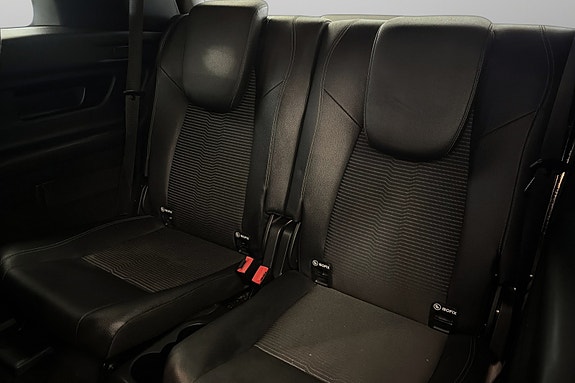 Mercedes-Benz EQB300 13 of 29