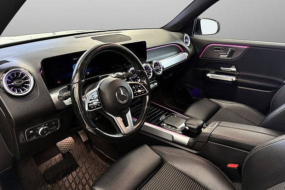 Mercedes-Benz EQB300 10 of 29