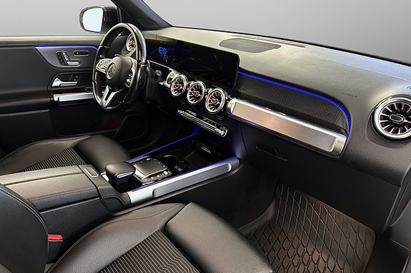 Mercedes-Benz EQB300 15 of 29