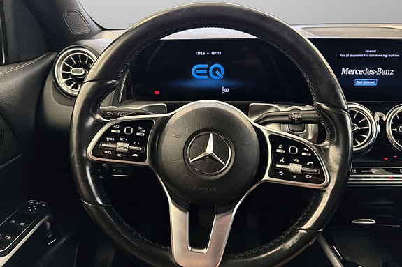 Mercedes-Benz EQB300 17 of 29