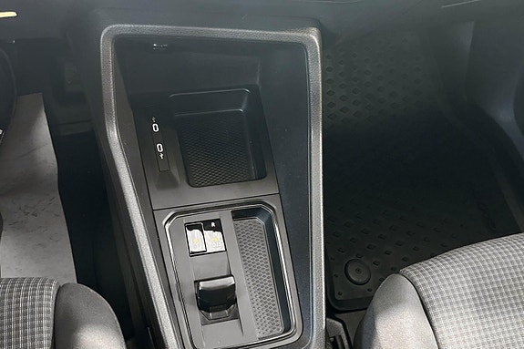Volkswagen Caddy 14 of 30