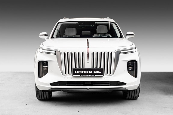 Hongqi E-HS9 3 of 28