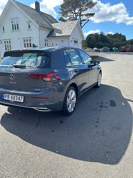 Volkswagen Golf VIII 3 of 17