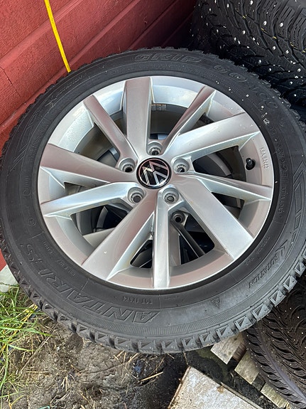 Volkswagen Golf VIII 16 of 17