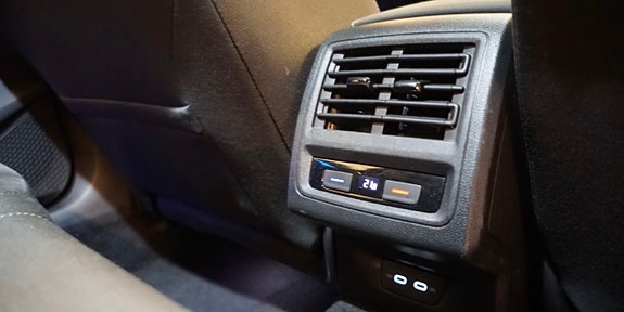 Volkswagen Golf VIII 11 of 17
