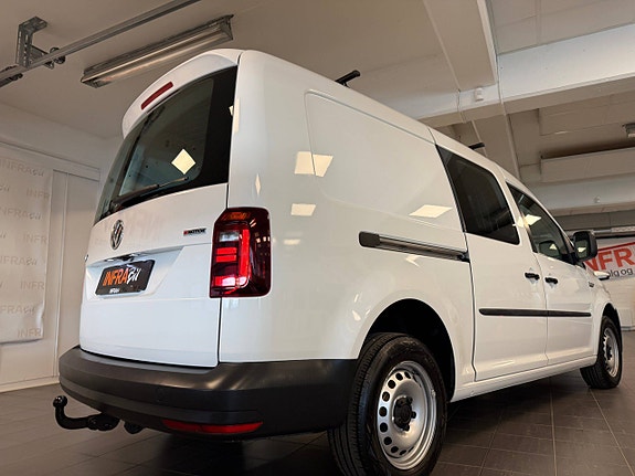 Volkswagen Caddy Maxi 14 of 26