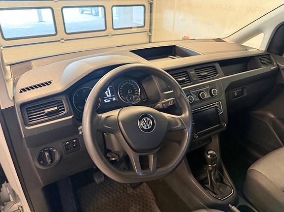 Volkswagen Caddy Maxi 23 of 26