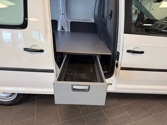 Volkswagen Caddy Maxi 20 of 26