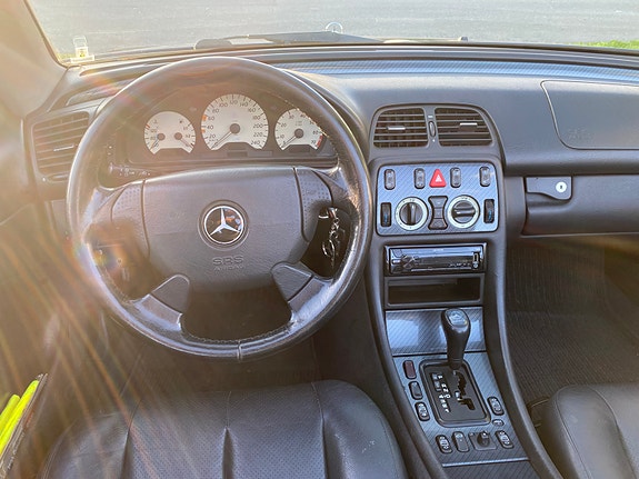 Mercedes-Benz CLK200 15 of 24