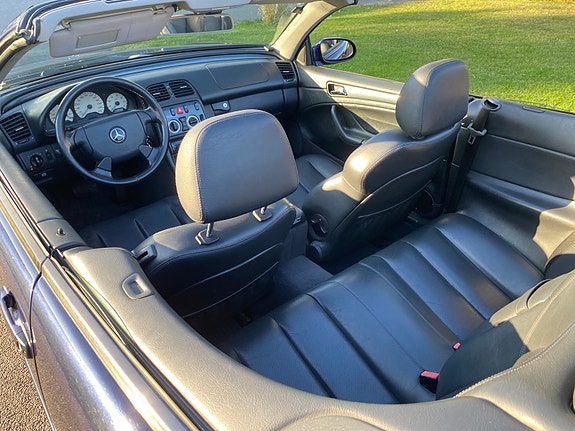 Mercedes-Benz CLK200 14 of 24