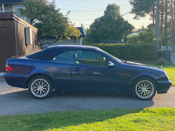 Mercedes-Benz CLK200 11 of 24