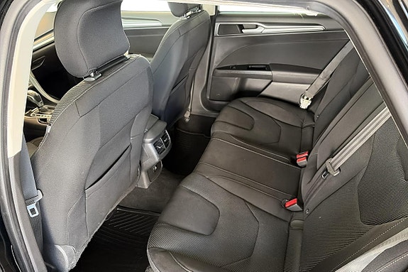 Ford Mondeo 9 of 27