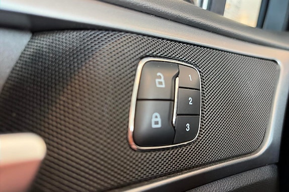 Ford Mondeo 15 of 27