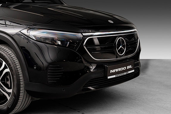 Mercedes-Benz EQB300 2 of 27