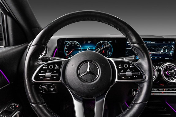 Mercedes-Benz EQB300 11 of 27