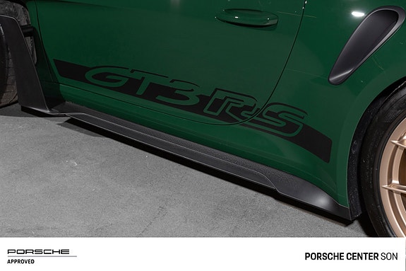 Porsche 911 GT3 RS 18 of 30
