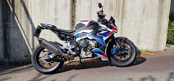 BMW M 1000 R 2 of 18