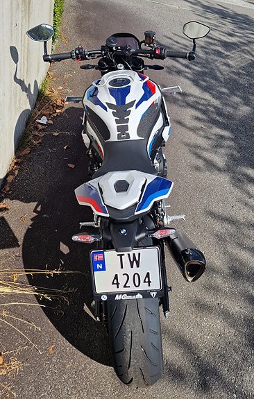 BMW M 1000 R 8 of 18