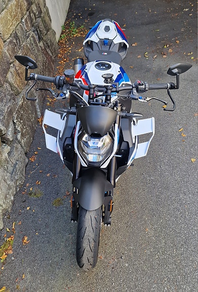 BMW M 1000 R 9 of 18