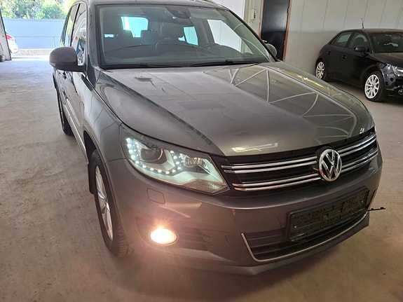 Volkswagen Tiguan 3 of 22