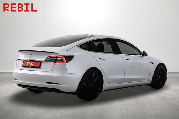 Tesla Model 3 7 of 26