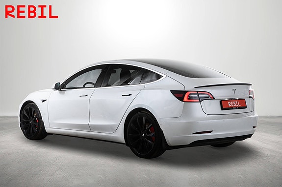 Tesla Model 3 5 of 26
