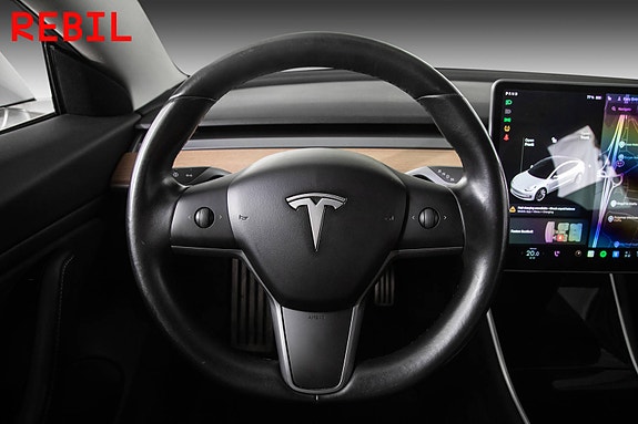 Tesla Model 3 12 of 26