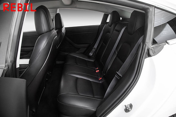 Tesla Model 3 10 of 26