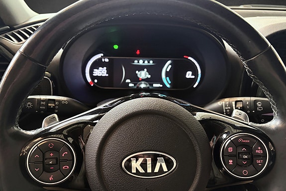 Kia e-Soul 10 of 28