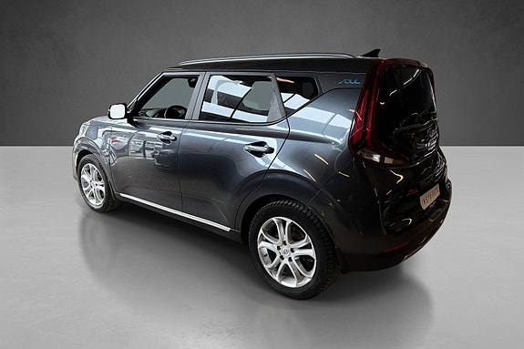 Kia e-Soul 3 of 28