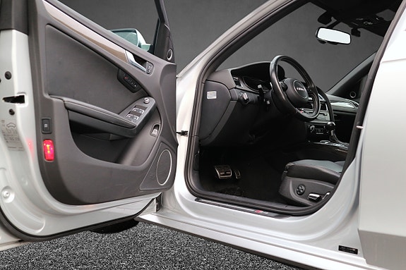 Audi S4 10 of 21