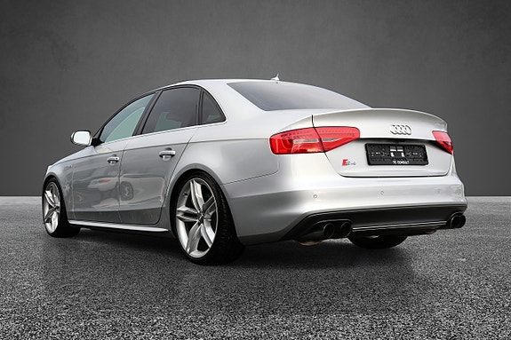 Audi S4 8 of 21