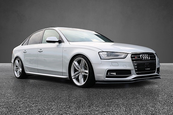 Audi S4 4 of 21